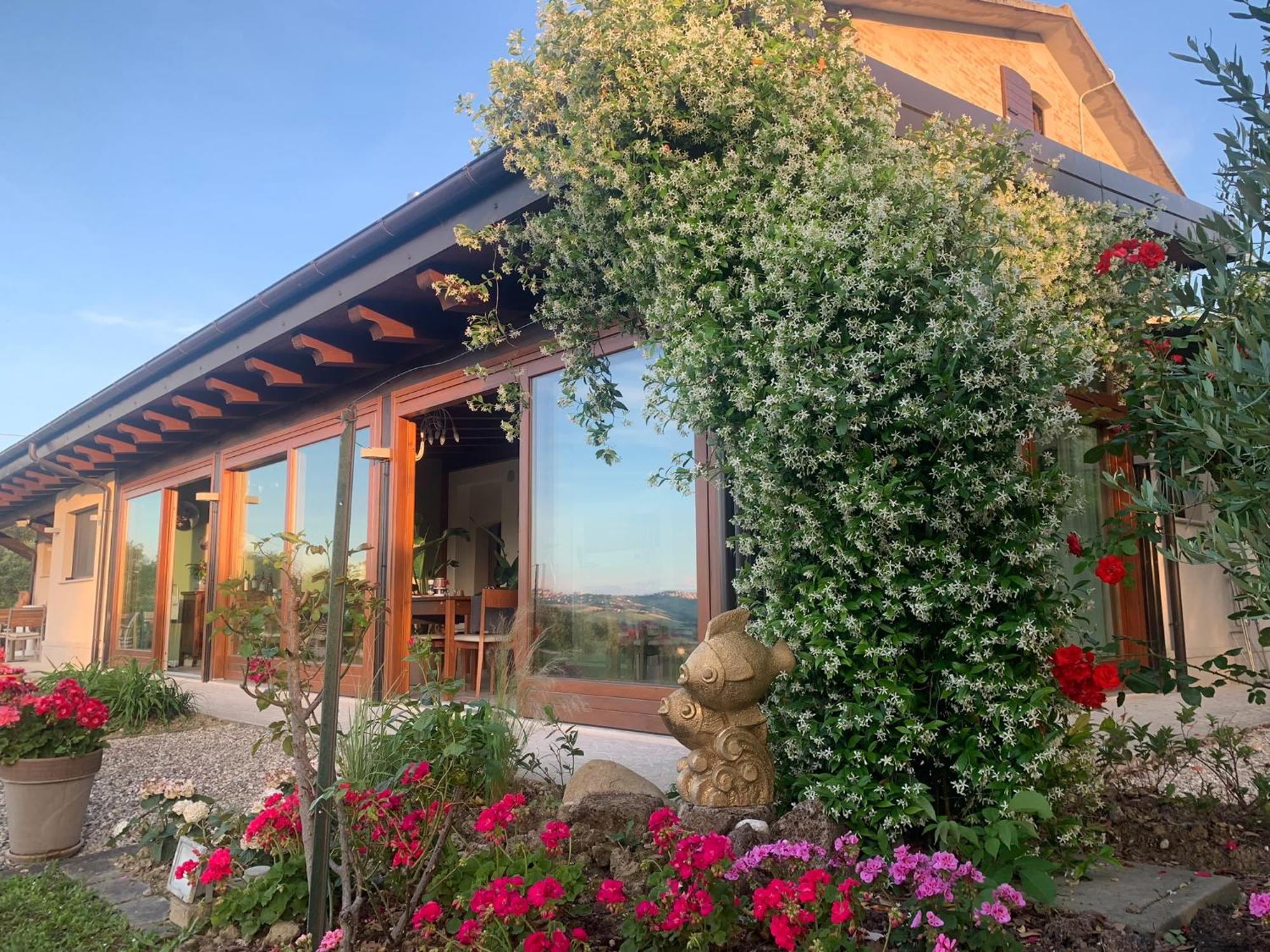 Gastronomic B&B Carlocarla Monte San Pietrangeli 外观 照片